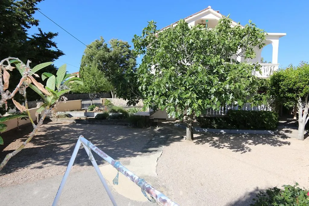 Apartments Estee Soline Soline  Croatia